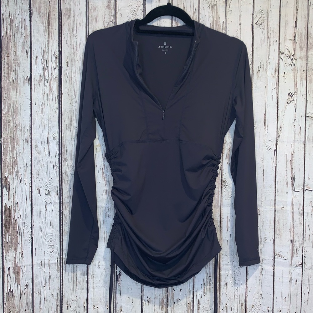 Athleta half zip scrunched guard top in gray